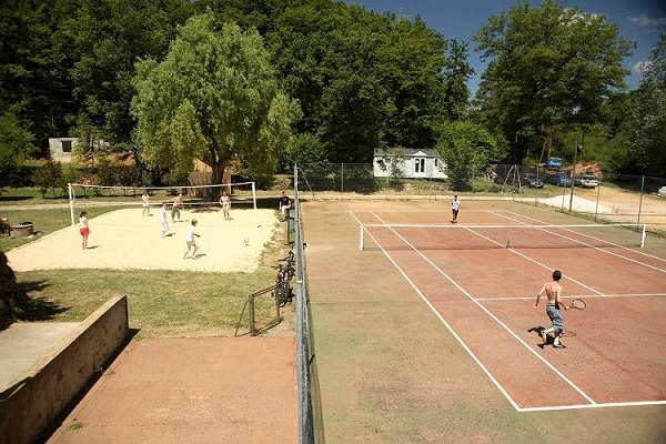 /campings/francia/aquitania/dordona-perigord/camping-val-d-ussel-1483474298-xl.jpg