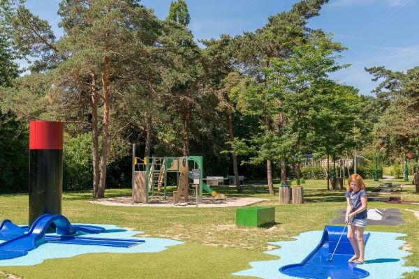 campings/francia/paises-del-loira/loira-atlantico/NantesCamping/nc-mini-golf-011-1920x990.jpg