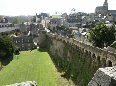 Dinan